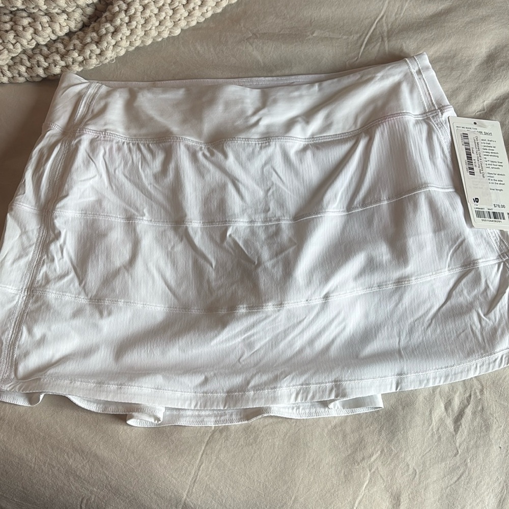 Lululemon Women’s Rival Pace Skirt size 10 -NWT